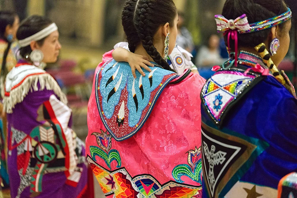 Connecting - The Indigenous Network